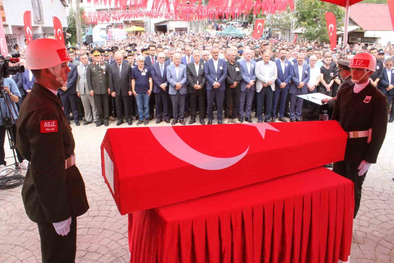 Doğum gününe 3 gün kala şehit olan askere gözyaşı