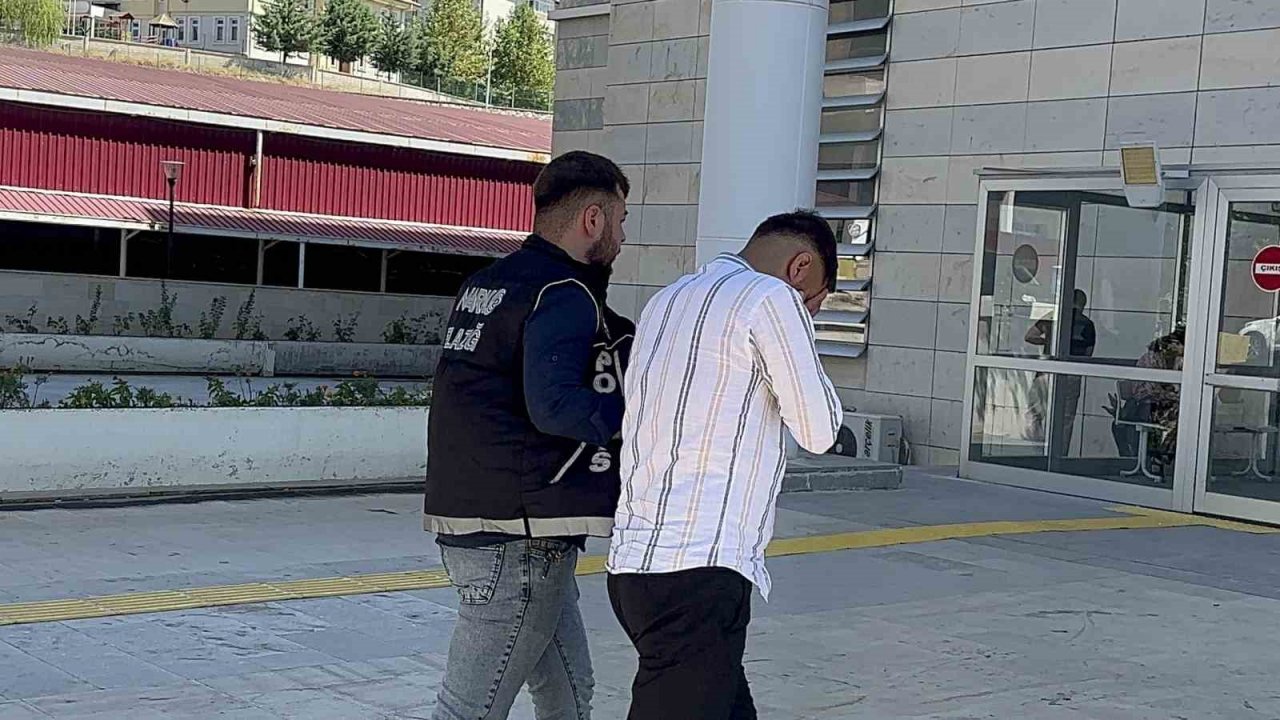 Elazığ polisi uyuşturucu tacirlerine göz açtırmıyor: 1 gözaltı