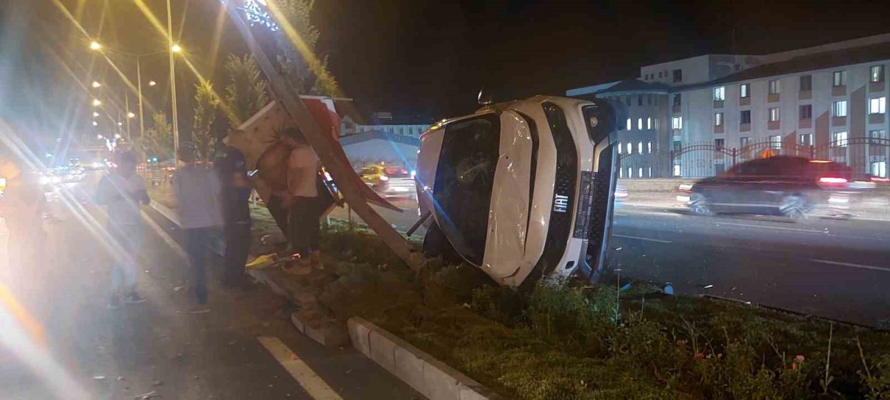 Erzurum’daki trafik kazasında faciadan dönüldü