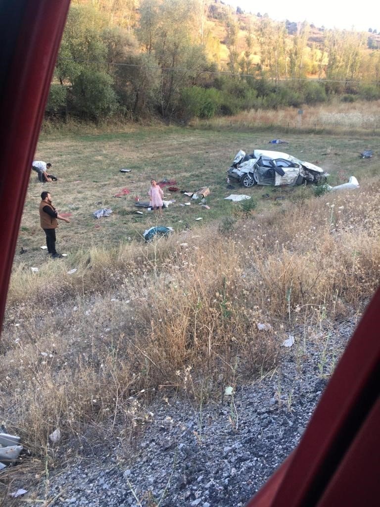 Gümüşhane’deki kazada yaralanan gelin ve annesi kurtarılamadı