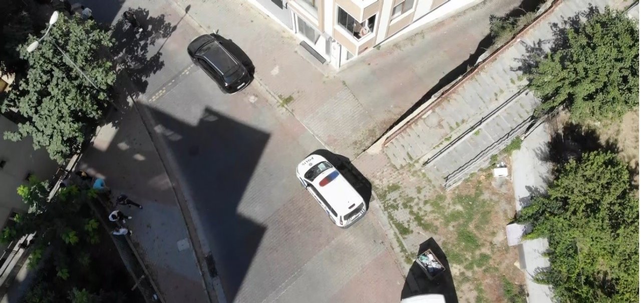 Kağıthane’de 1 polisin şehit olduğu çatışmanın yaşandığı bina havadan görüntülendi