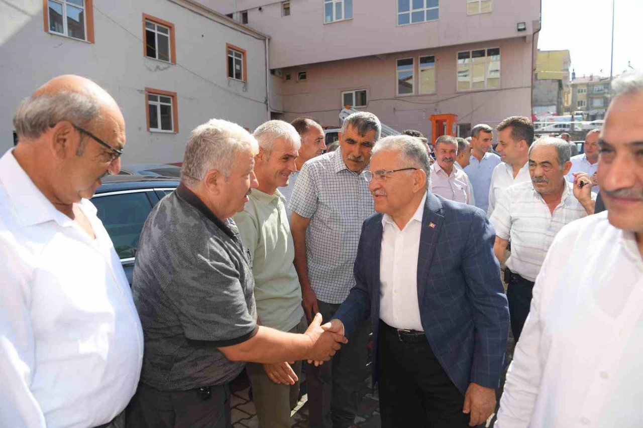 Başkan Büyükkılıç’tan Develi’de muhtarlarla istişare toplantısı