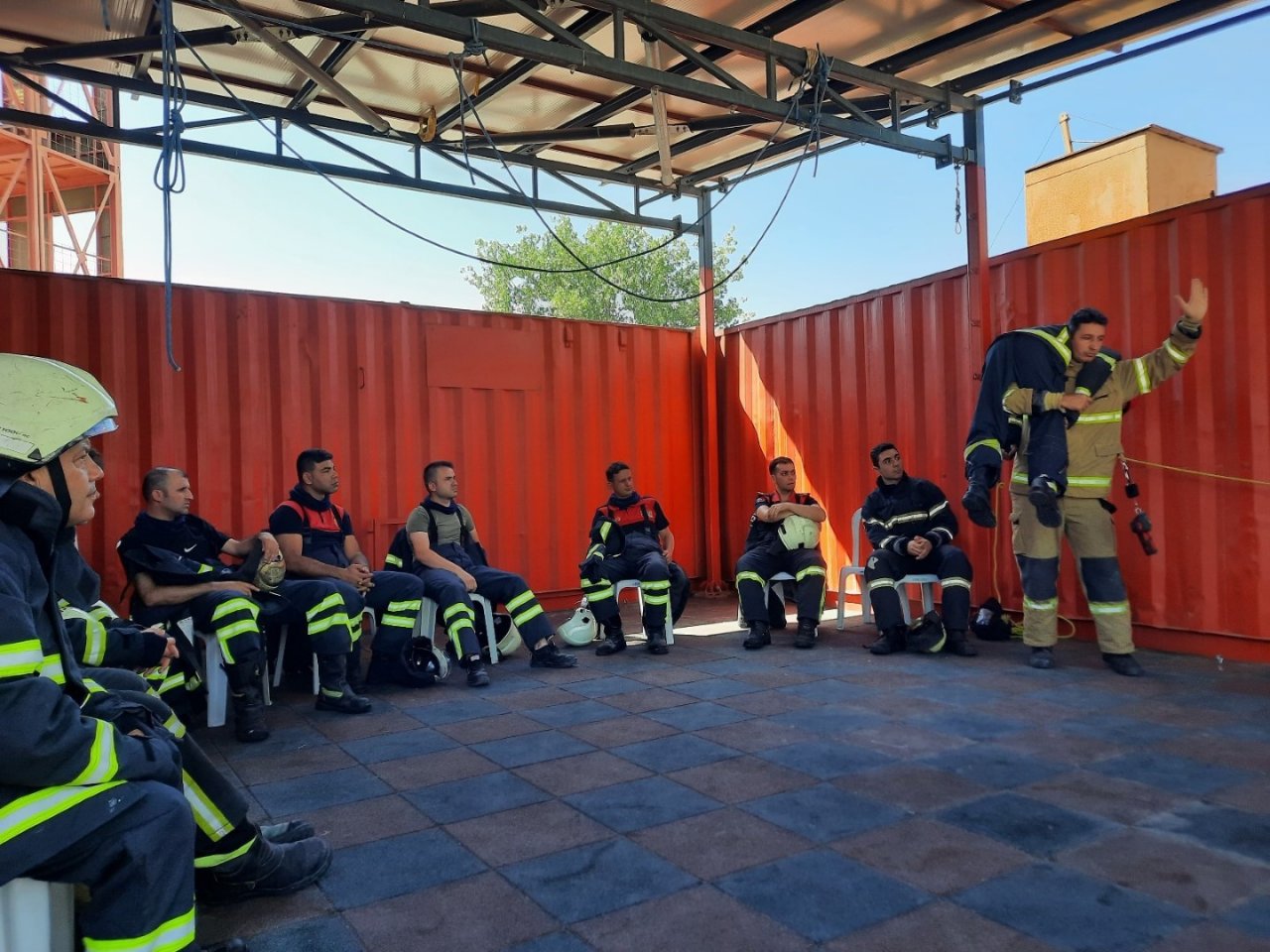 Gerçeği aratmayan eğitim