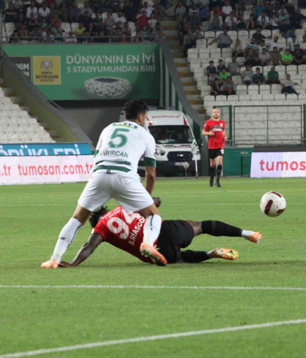 Konyaspor kendine geldi