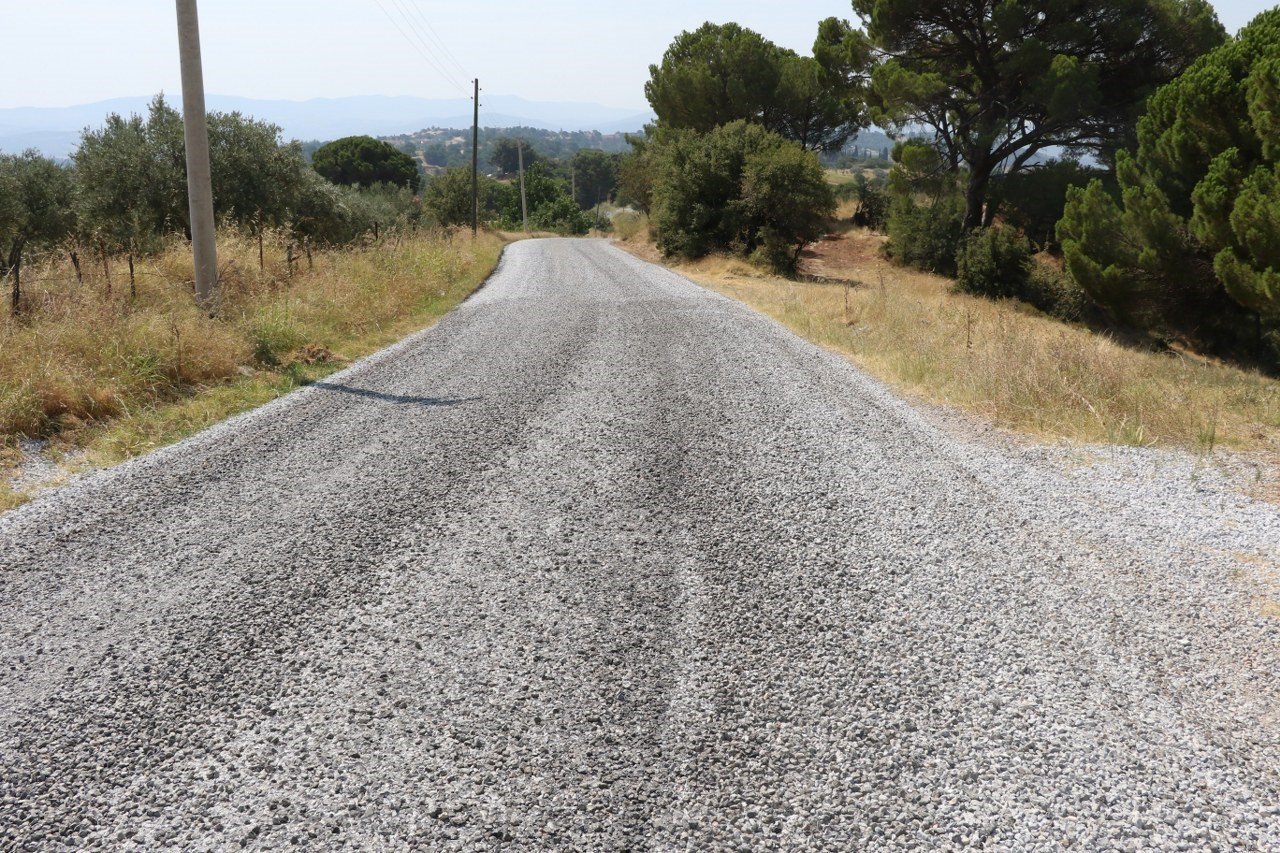 Yol çalışmaları, Gördesli muhtarları sevindirdi