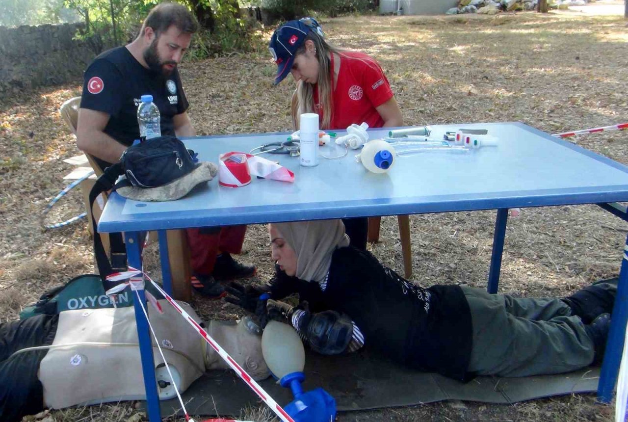 UMKE gönüllülerine komando eğitimi