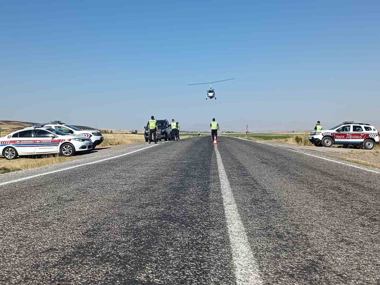 Cayrokopter ile havadan trafik denetimi