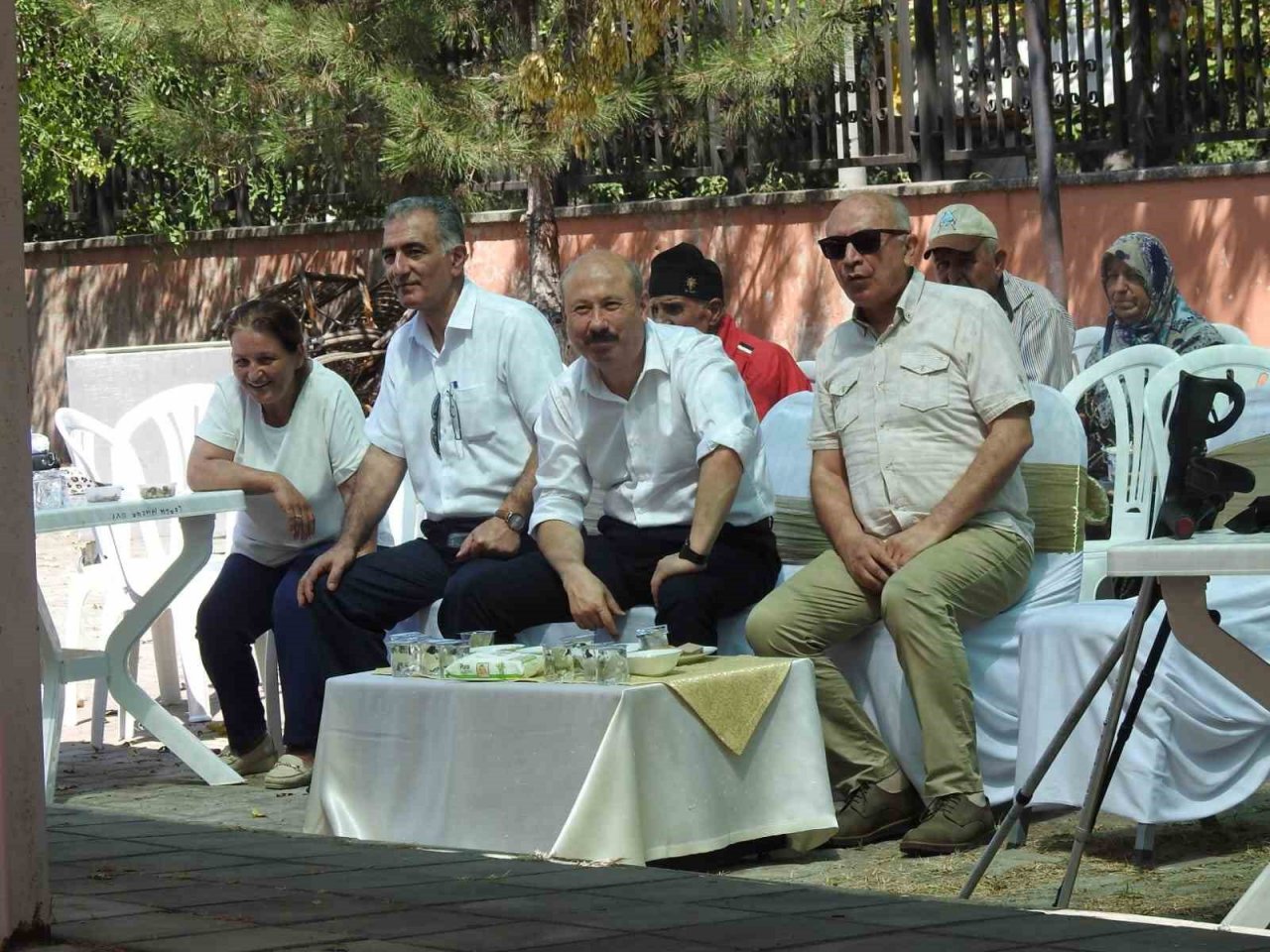 Lüleburgaz ve Çorlu huzurevleri takımlarının bocce müsabakası