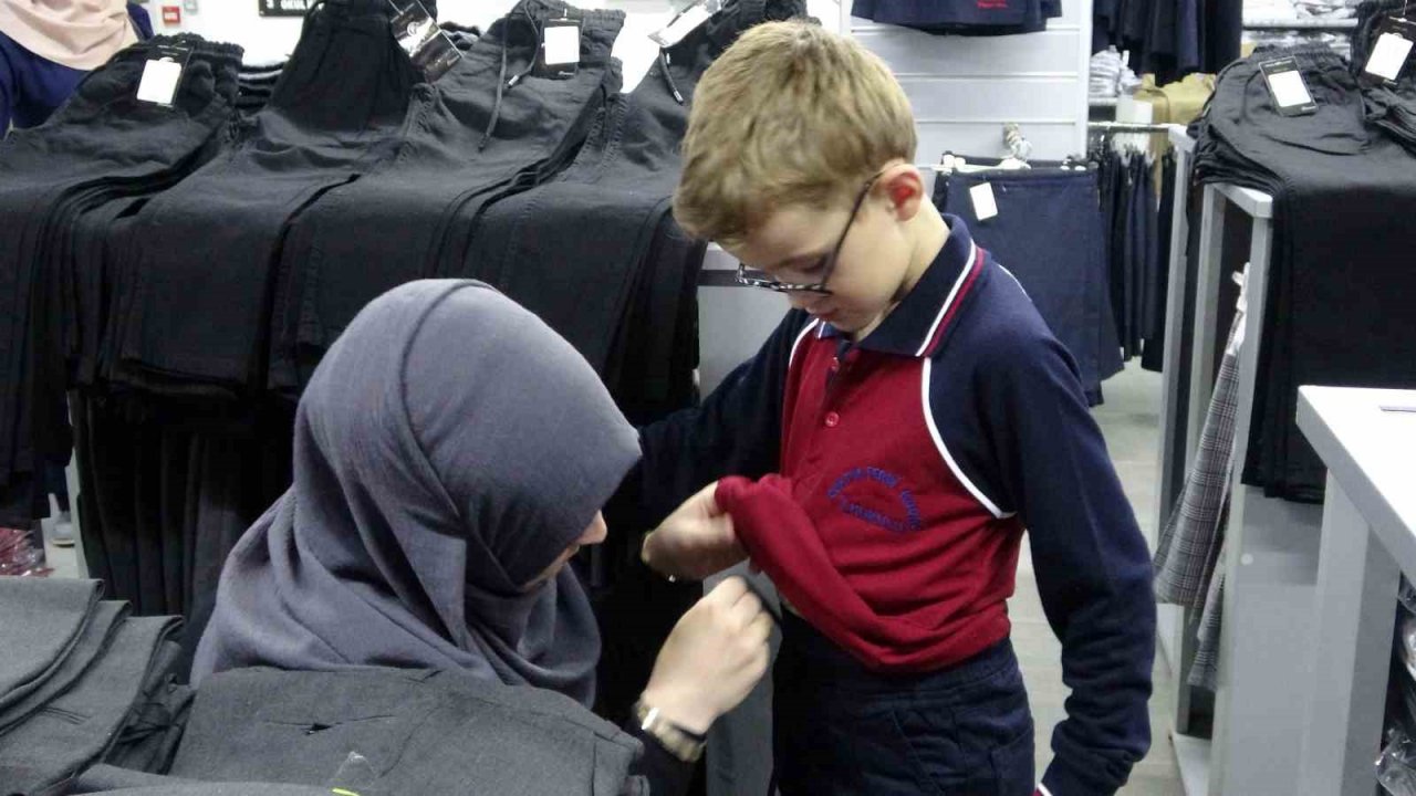 Okul kıyafeti alırken çocuğunuz sağlığından olmasın