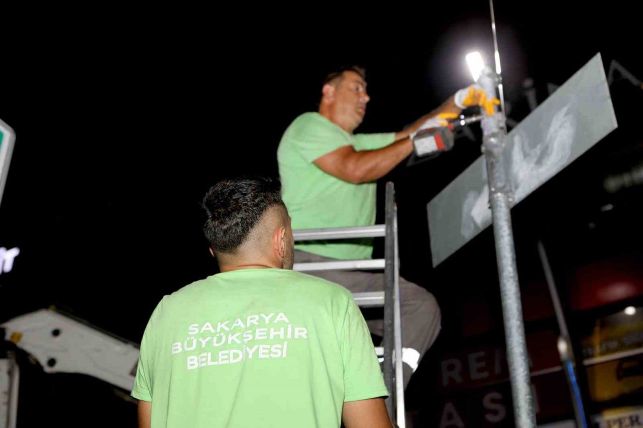 Kent merkezindeki trafik akışı bu tabelalarla kolaylaşıyor