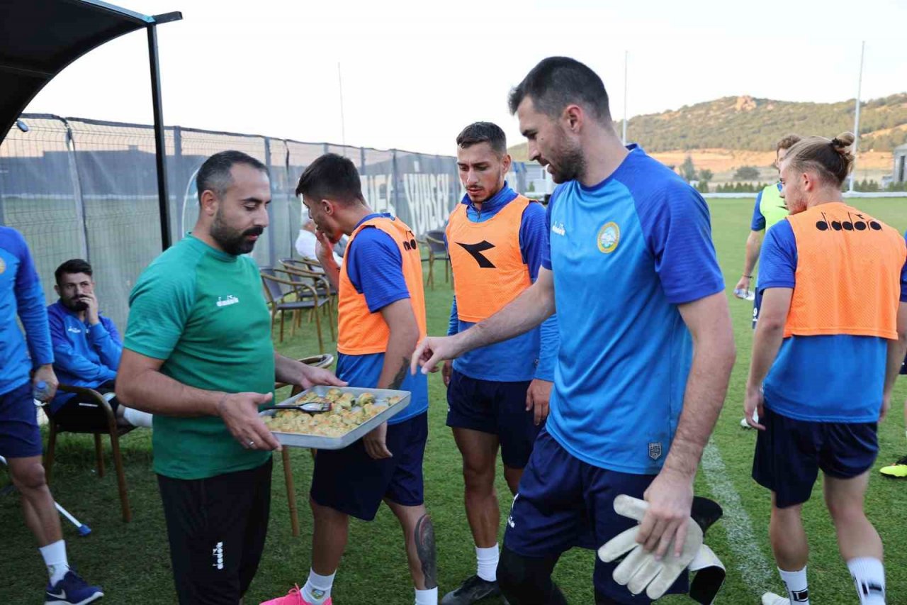 Başkan Yalçın’dan Talasgücü Kampına ziyaret