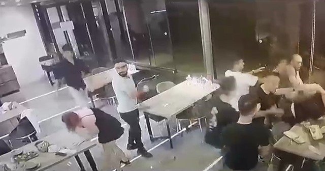 Çorbacıda yumruklar, masalar, sandalyeler havada uçuştu