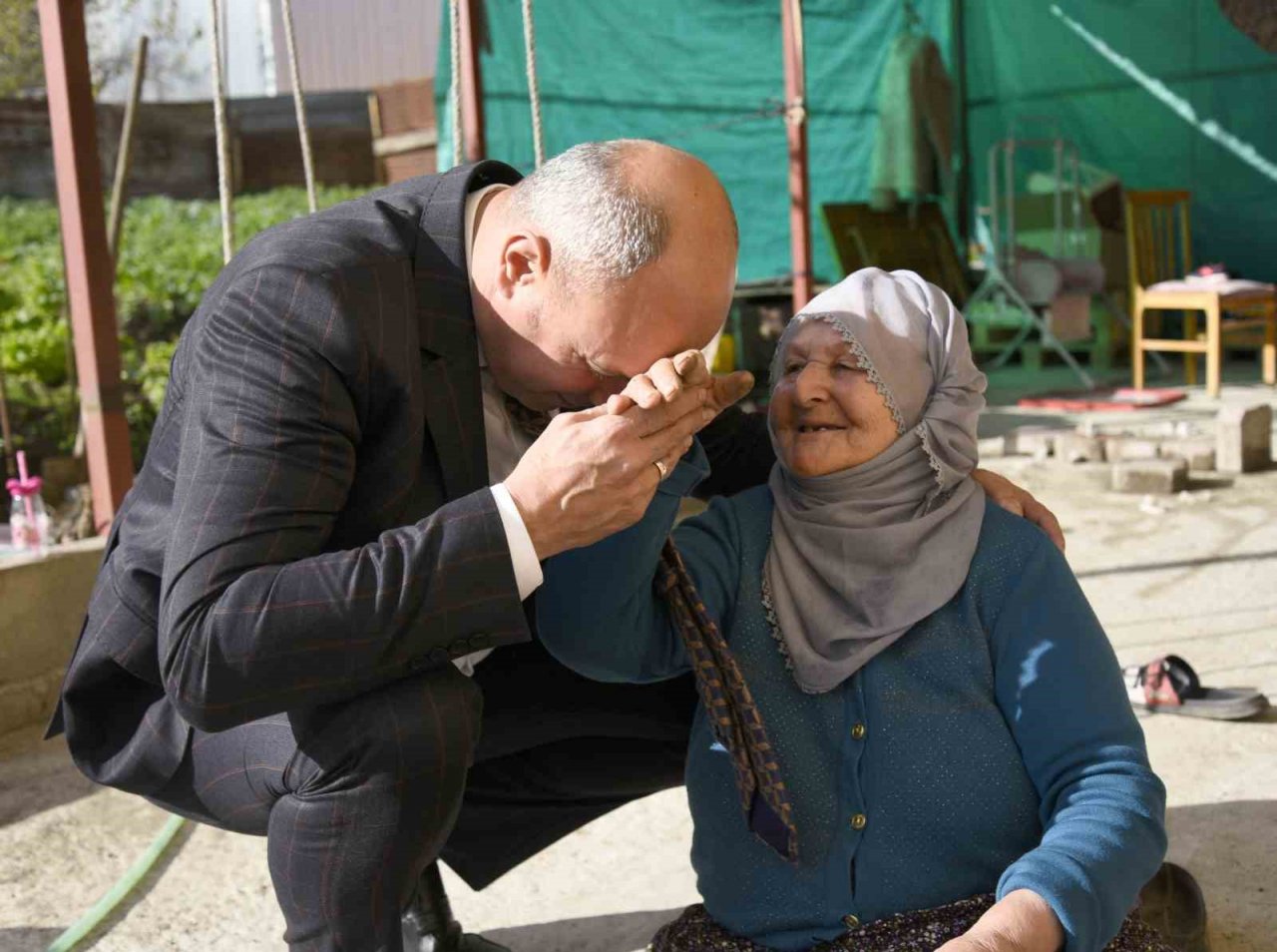 Başkan Togar: "Belediyeciliği insana dokunan bir hizmet olarak görüyoruz"