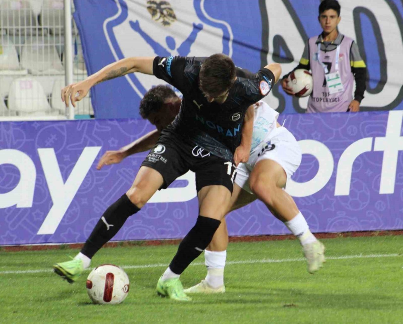 Trendyol 1. Lig: Erzurumspor FK: 1 - Manisa FK: 2