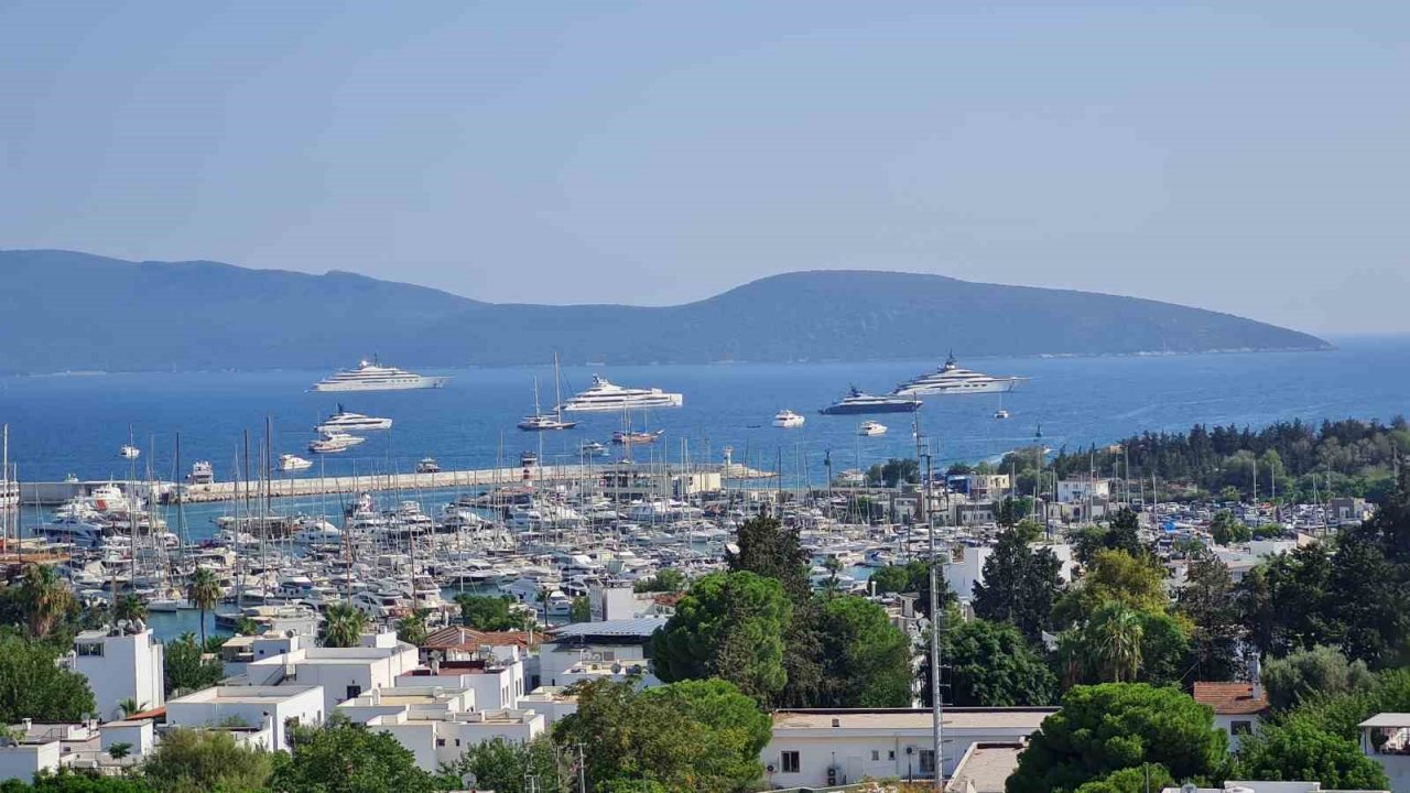 Dünya zenginlerinin yatları Bodrum’da