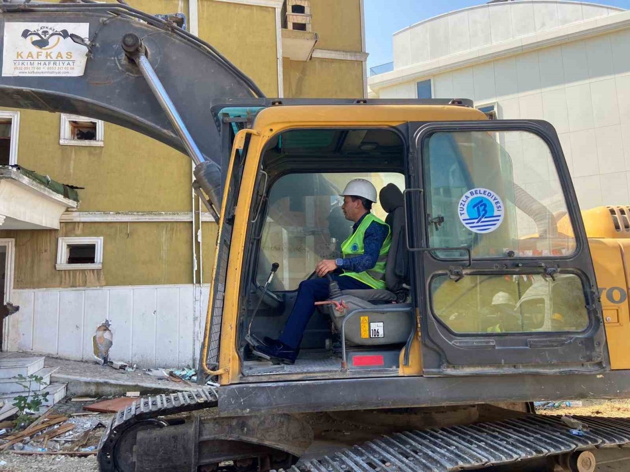 Tuzla Belediye Başkanı Şadi Yazıcı: "İmamoğlu gündemimiz değil, depreme dayanıklı binalar yapıyoruz"