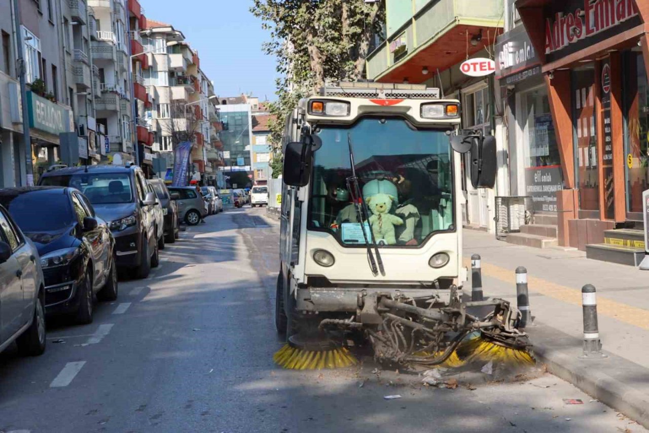 Süleymanbey Mahallesi’nde hummalı temizlik çalışması