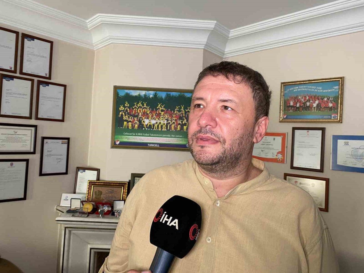 Türkiye - İsviçre maçının yıldızları, depremzedeler için 15 sene sonra sahada