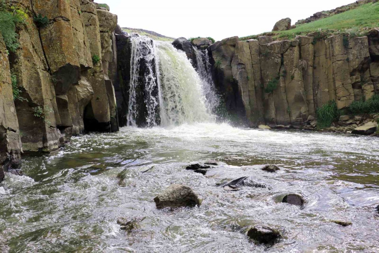 Meya Şelalesi keşfedilmeyi bekliyor