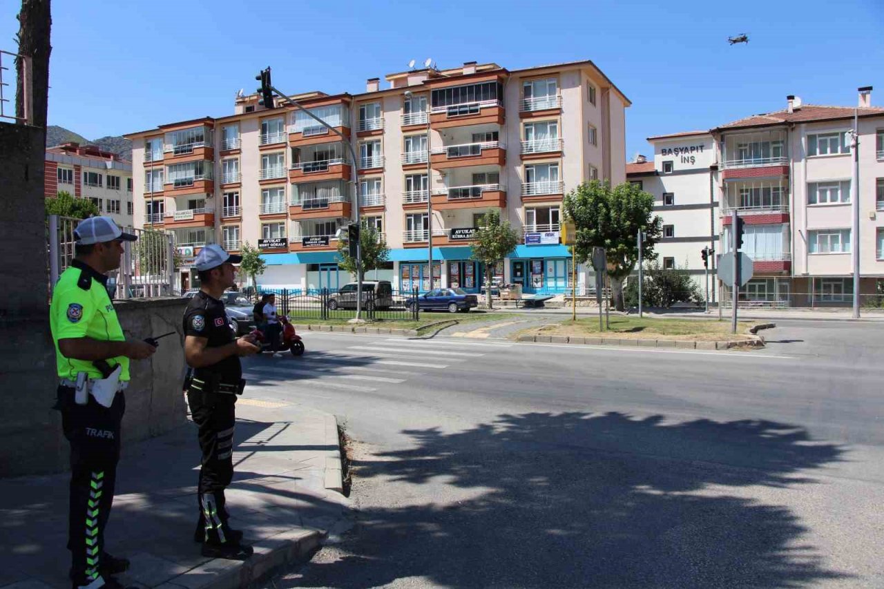 Dron destekli trafik denetiminde ceza kesilen kurye: “Dronu görmek istiyorum”