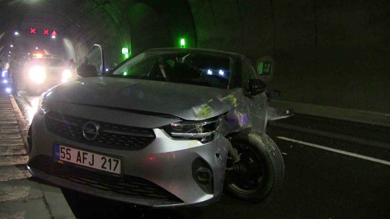 Cankurtaran Tünelinde kaza: 1 yaralı