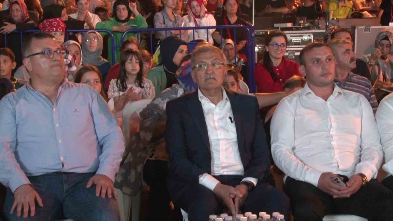 Beykoz Çayır Festivali, Cengiz Kurtoğlu konseriyle başladı