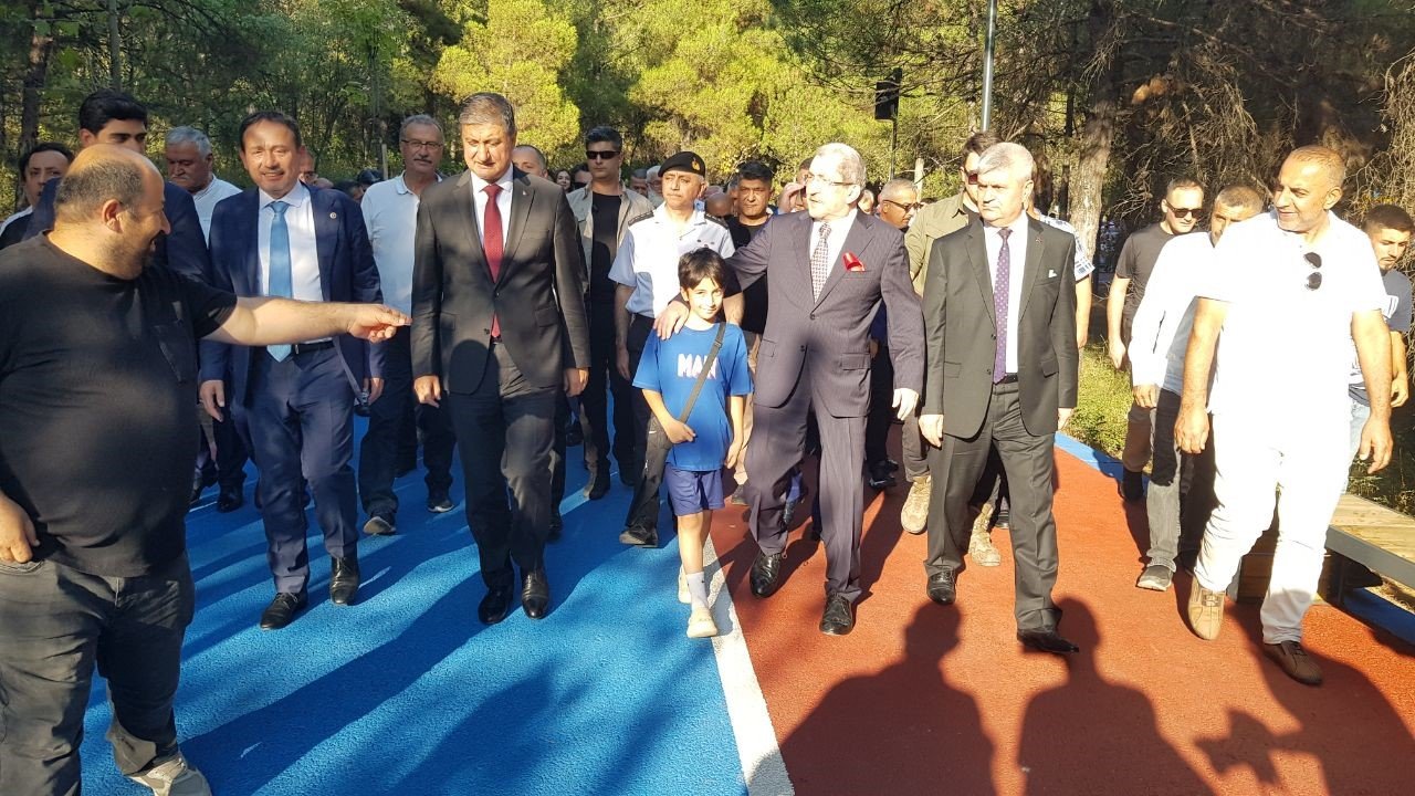 30 milyon liradan fazla harcama yapılan Çamlık Kent Ormanı yeniden hizmete açıldı