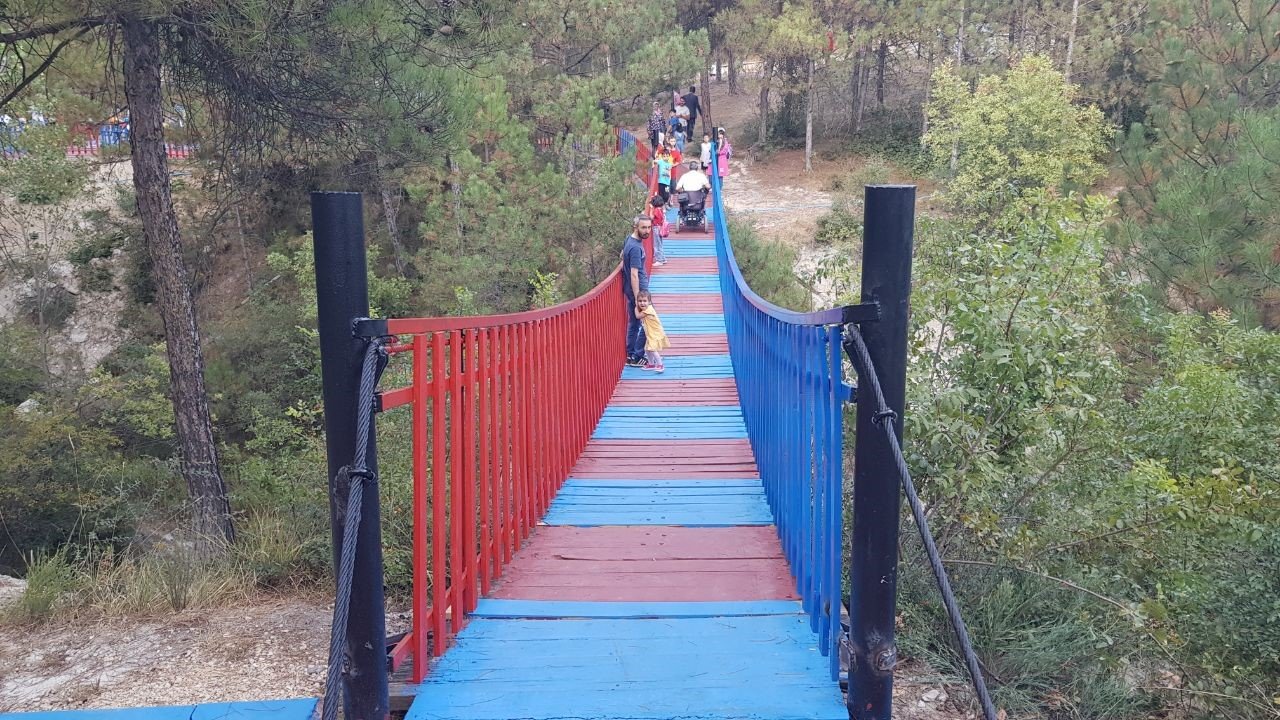 30 milyon liradan fazla harcama yapılan Çamlık Kent Ormanı yeniden hizmete açıldı