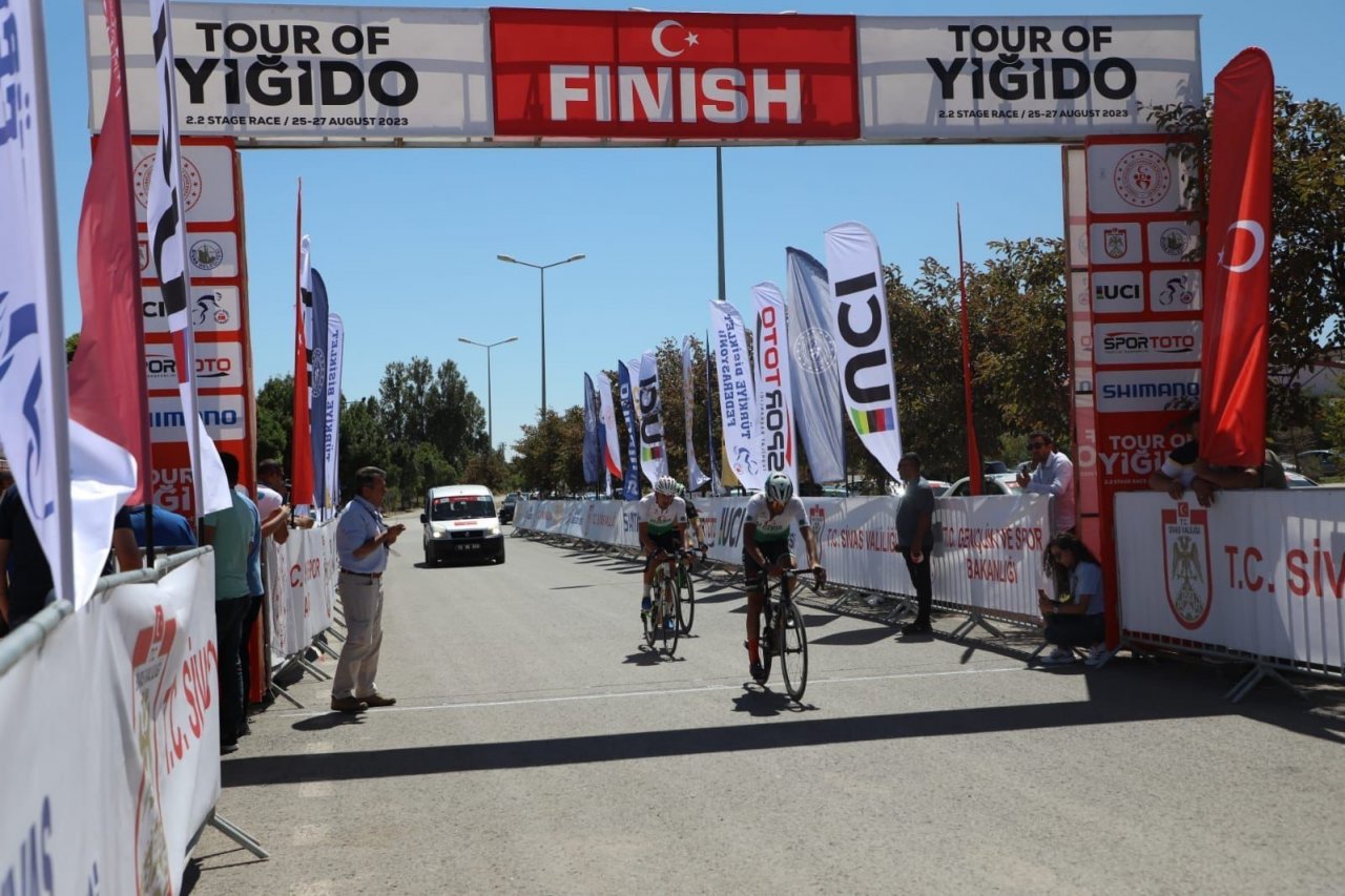 Uluslararası bisiklet turu ’Tour Of Yiğido’nun Sivas Altınkale etabı tamamlandı