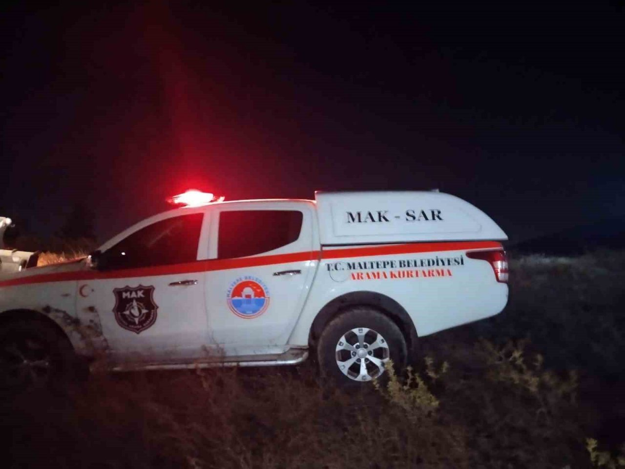 Maltepe’de çıkan orman yangını kontrol altına alındı, 3 hektar alan zarar gördü