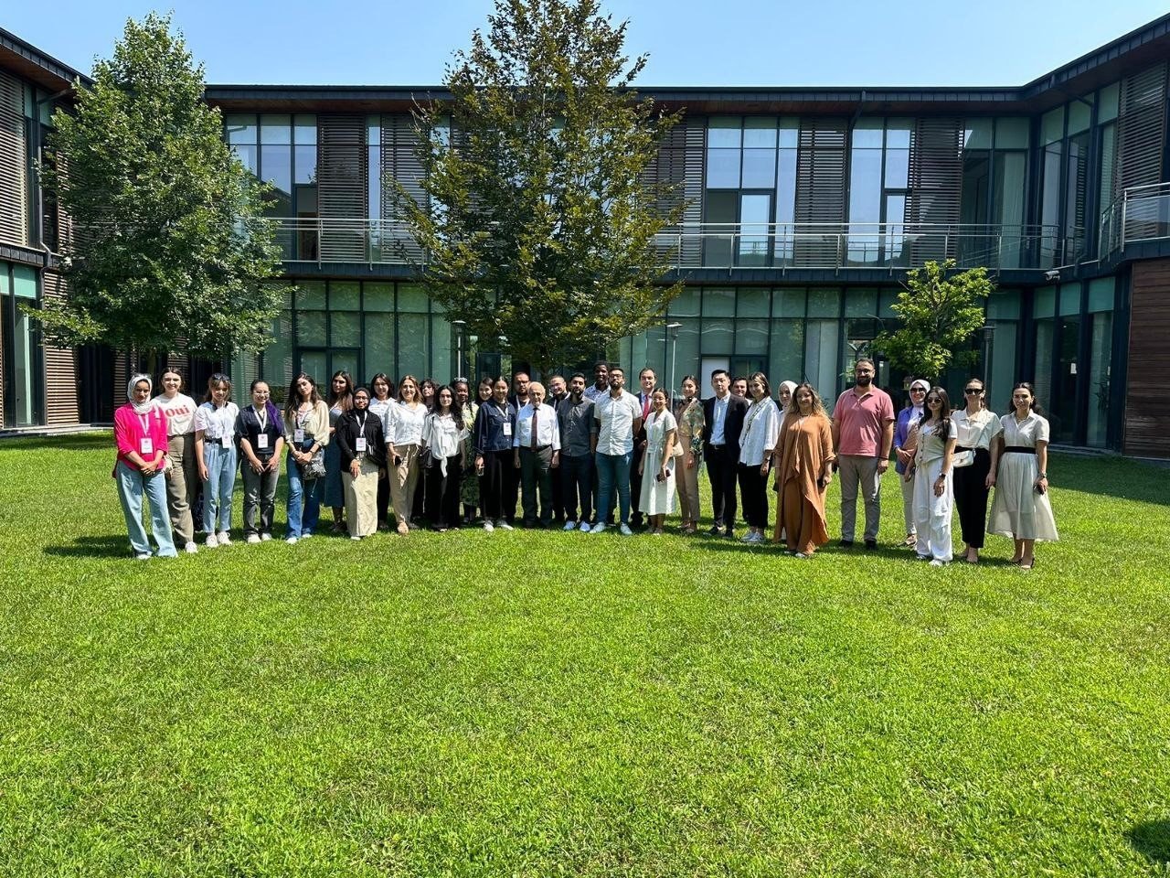 18 ülkeden 21 genç, Sakarya Büyükşehir’in örnek projelerini tanıdı