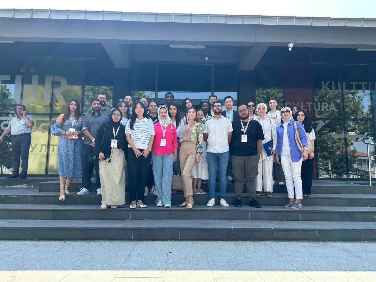 18 ülkeden 21 genç, Sakarya Büyükşehir’in örnek projelerini tanıdı