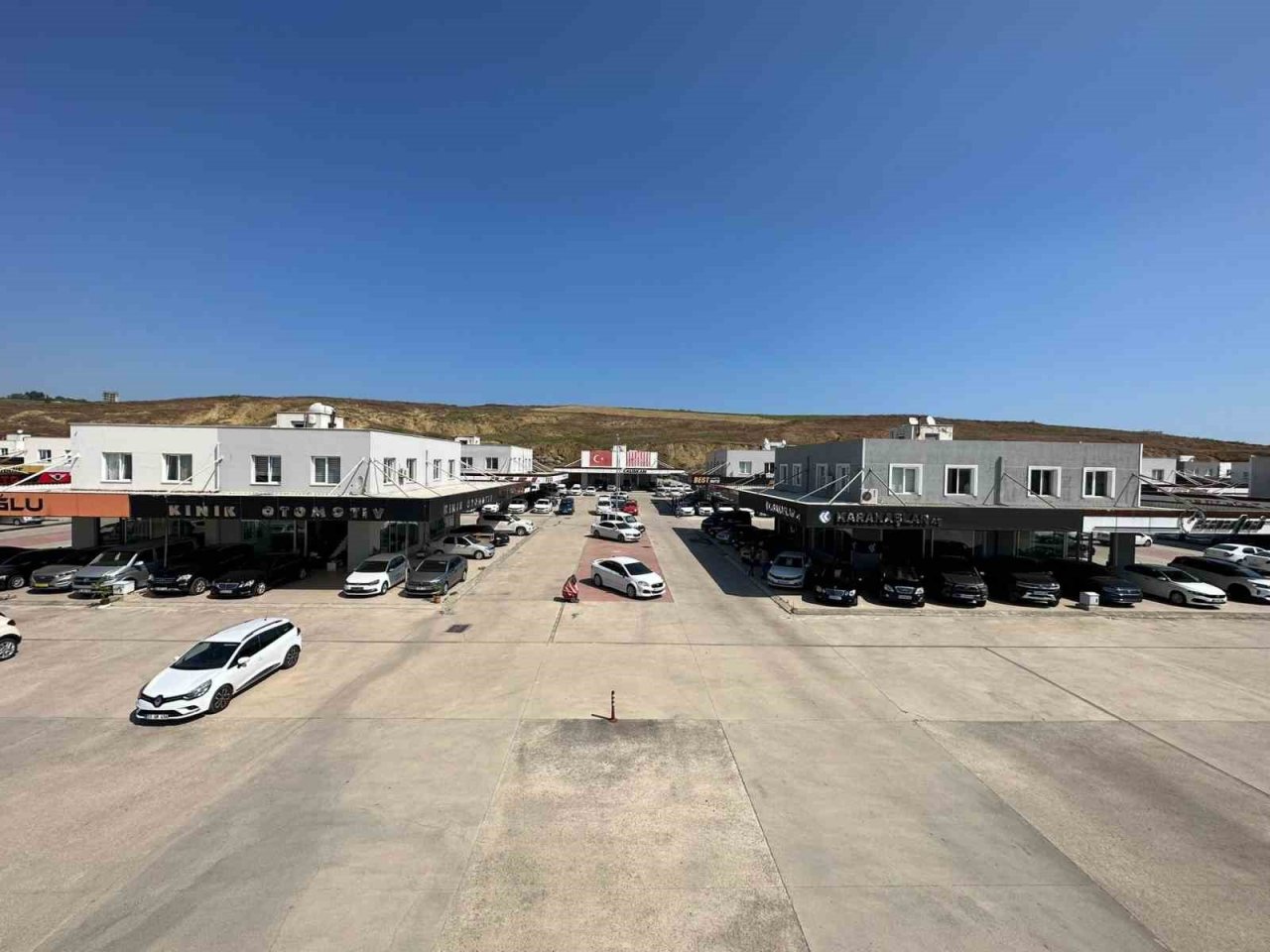 İkinci el oto pazarı eski günlerini arıyor