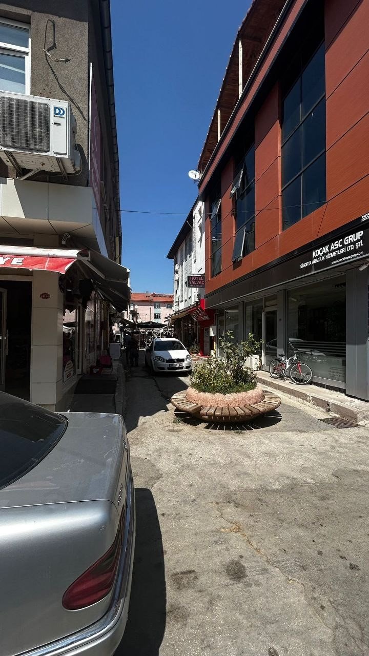 Konakladığı otelde ölü bulundu