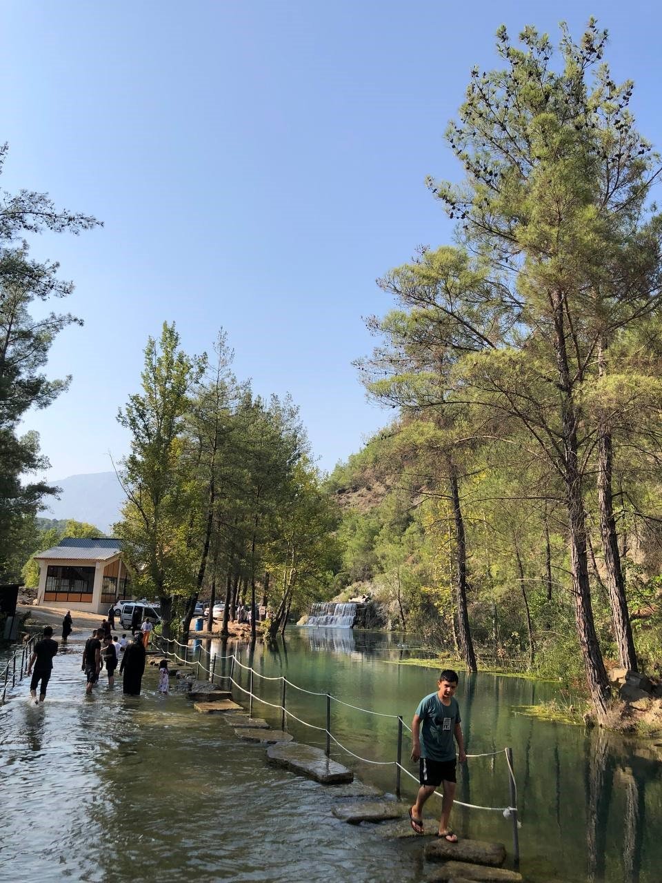 Adana’da Yedigöze Şelalesi ve milli parklar ziyaretçi akınına uğruyor