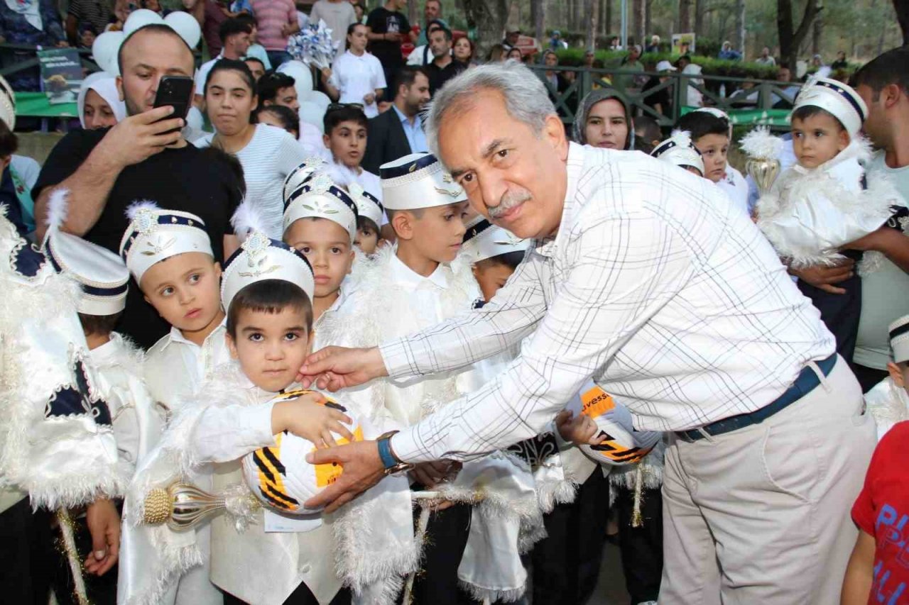 Akşehir Belediyesinden Sünnet Şöleni