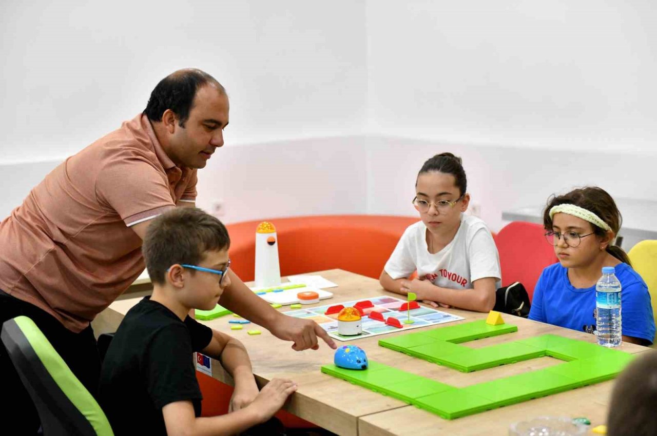 Robotik - kodlama eğitimleri başladı