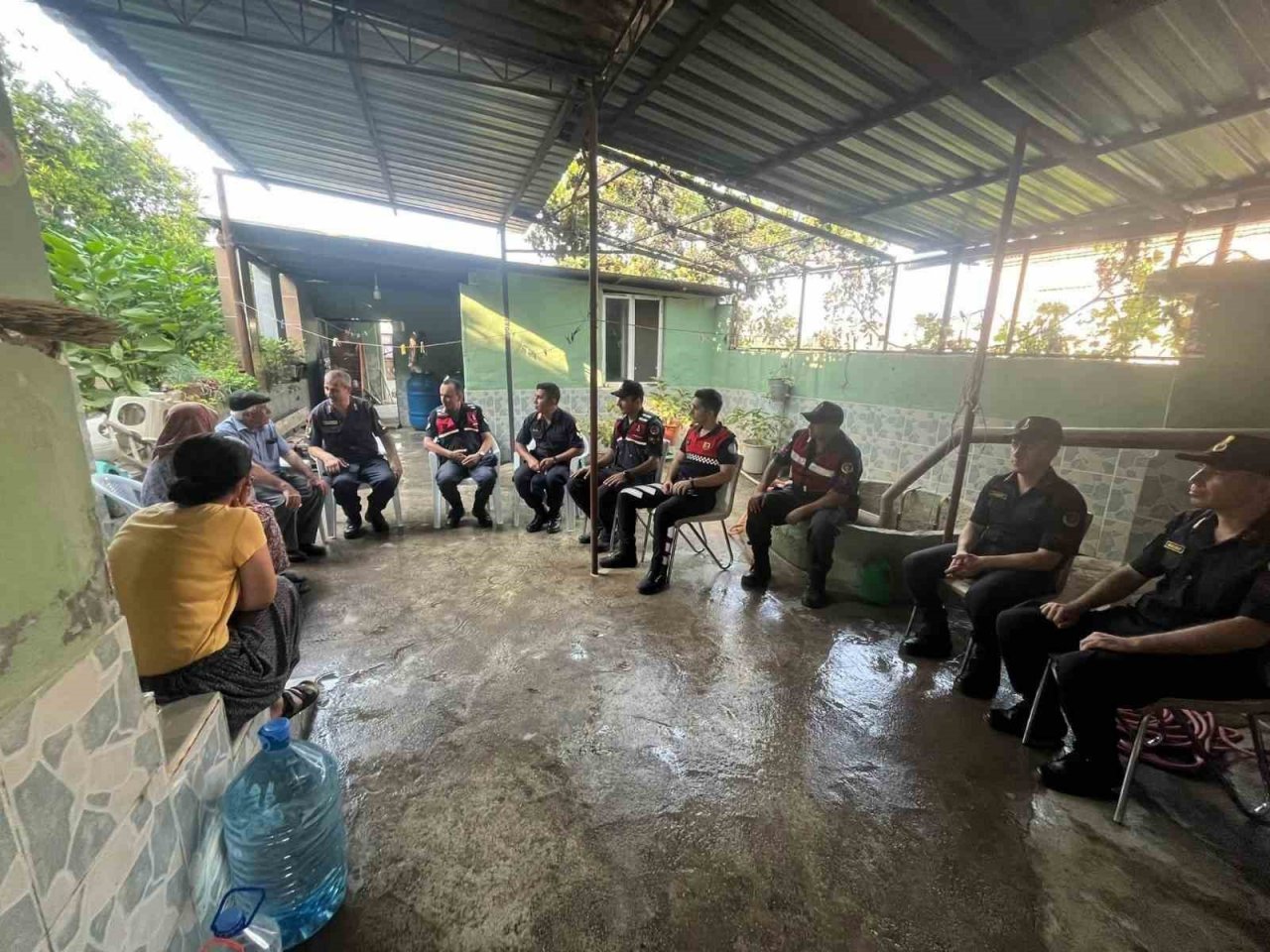 Aydın’da jandarma ekipleri şehit ailelerini yalnız bırakmıyor