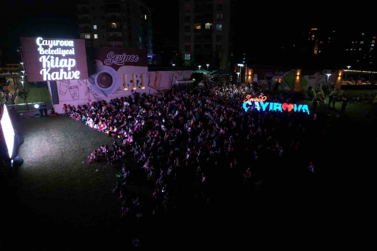 Çayırovalılar "Neşeli Günler" ile keyifli vakit geçirdi