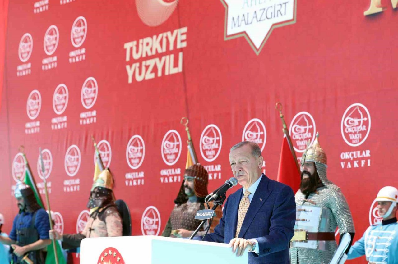 Rektör Çomaklı: “Malazgirt, Eşsiz Bir Zaferdir”
