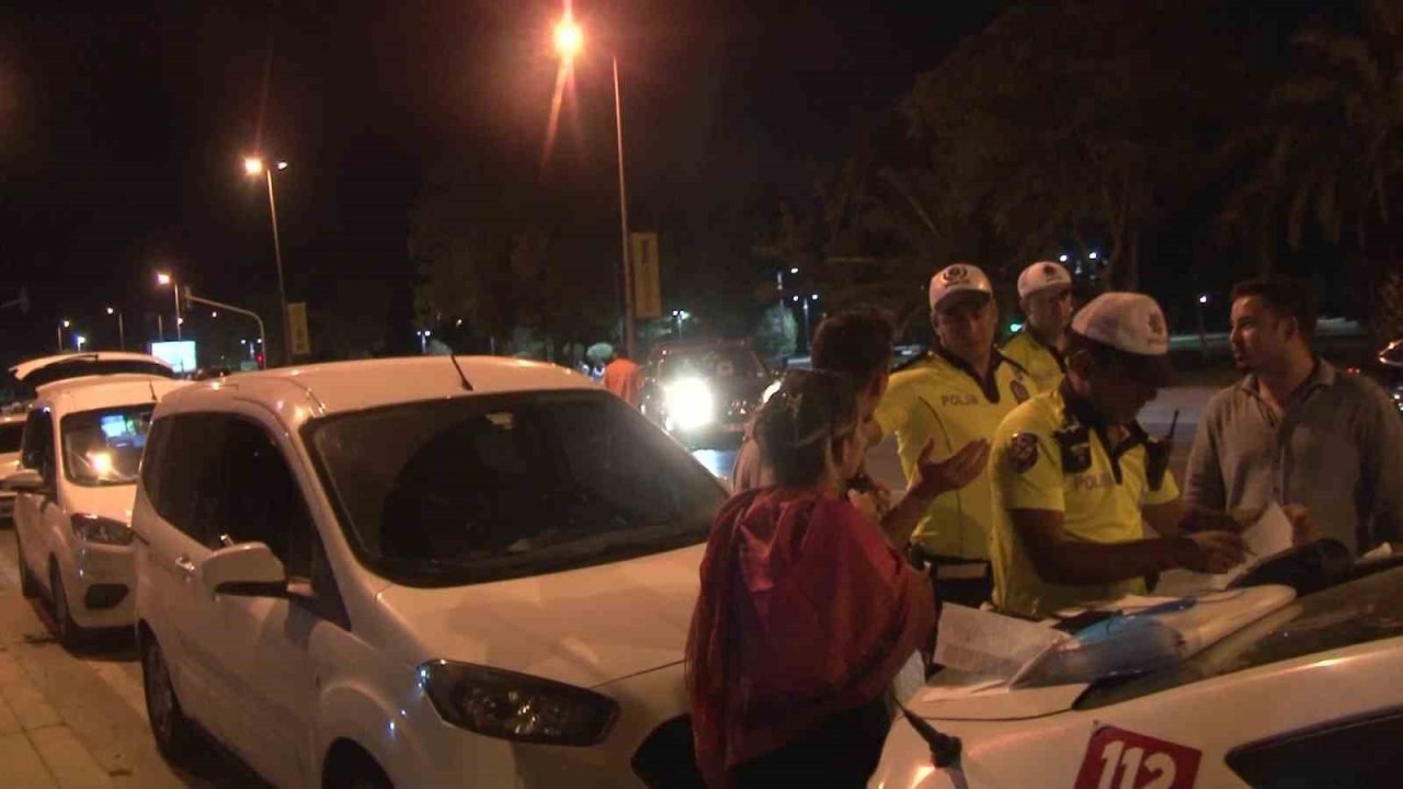 Denetimde alkollü çıkan ve ceza yiyen sürücüler, hırslarını basın mensuplarından çıkardı