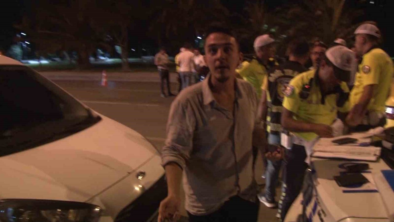 Denetimde alkollü çıkan ve ceza yiyen sürücüler, hırslarını basın mensuplarından çıkardı