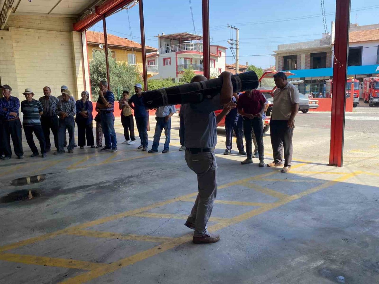 Manisalı 330 çiftçiye ücretsiz üzüm sergi bezi desteği