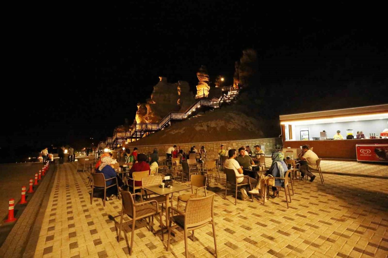 Meram’ın yeni turizm rotası, yaz akşamlarının vazgeçilmezi oldu