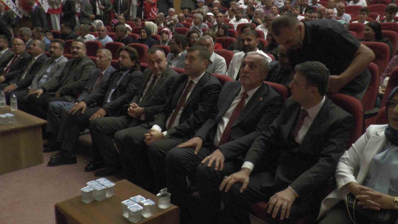 MHP’li Ersoy: “Kocasinan son yıllarda teşkilat yapısıyla inanılmaz bir başarının altına imza atmıştır”