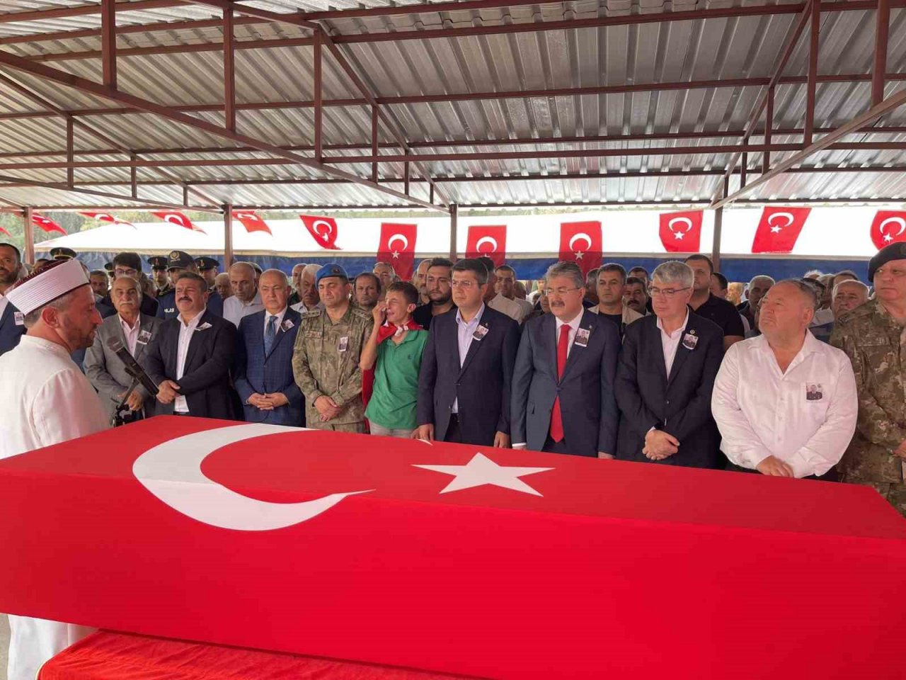 Şehit Uzman Çavuş Taner Torun son yolculuğuna uğurlandı