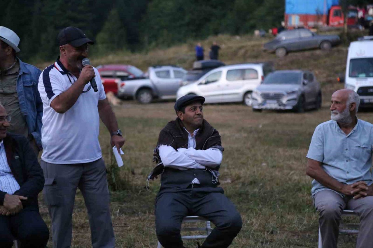 Artvin’de 1 kilo bal 55 bin liraya satıldı