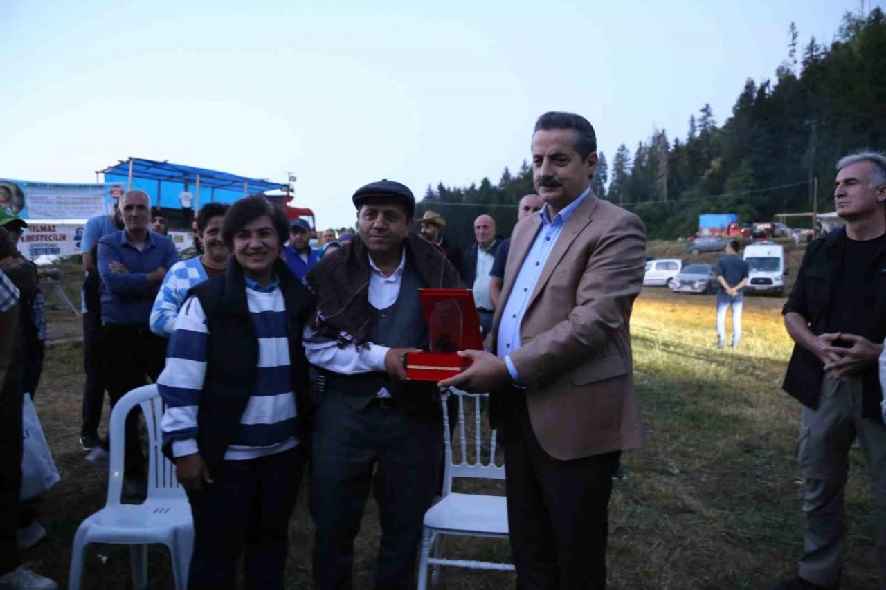 Artvin’de 1 kilo bal 55 bin liraya satıldı