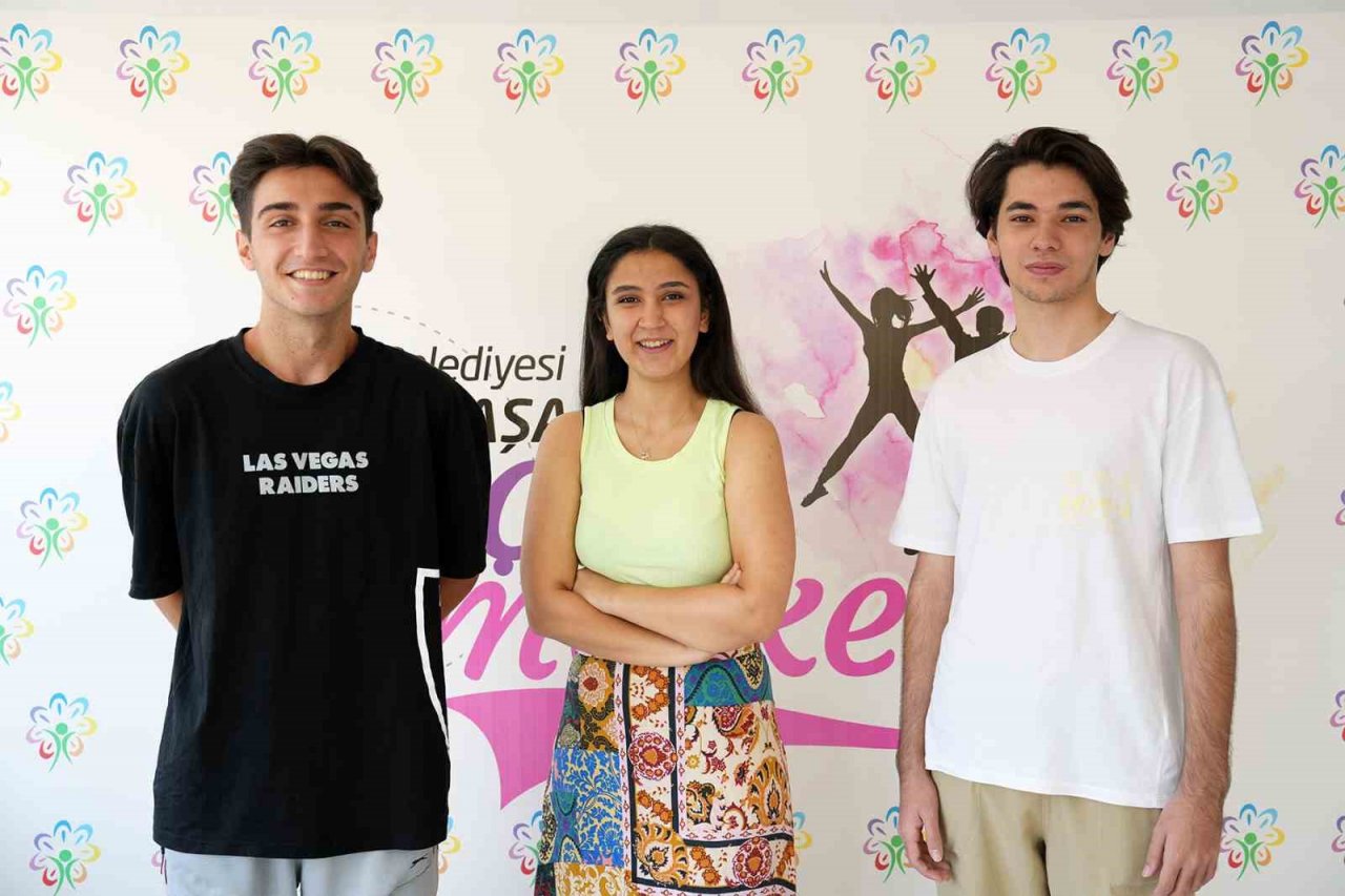 Ataşehirli öğrencilerin YKS başarısı