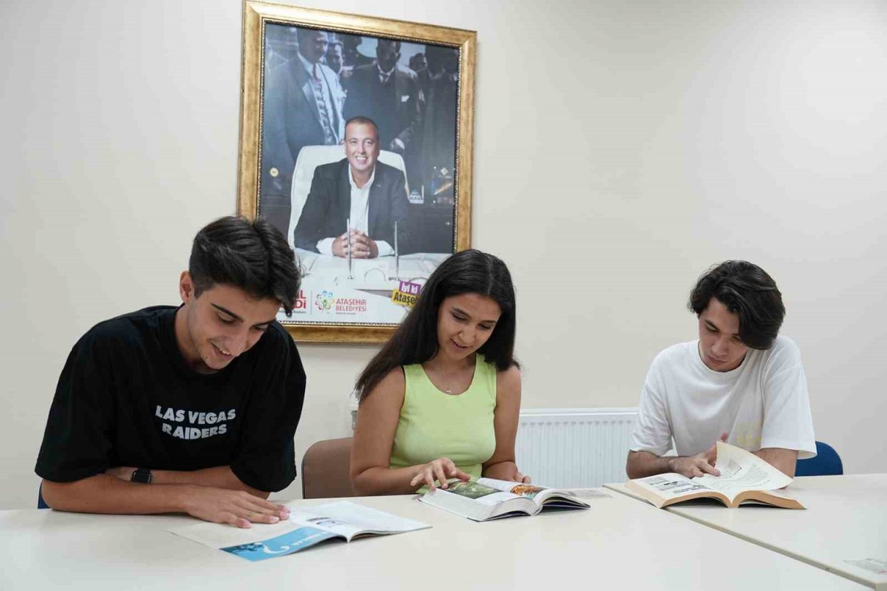 Ataşehirli öğrencilerin YKS başarısı